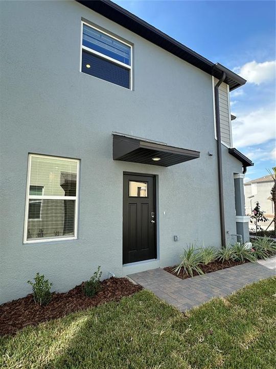 For Rent: $2,400 (3 beds, 2 baths, 1851 Square Feet)