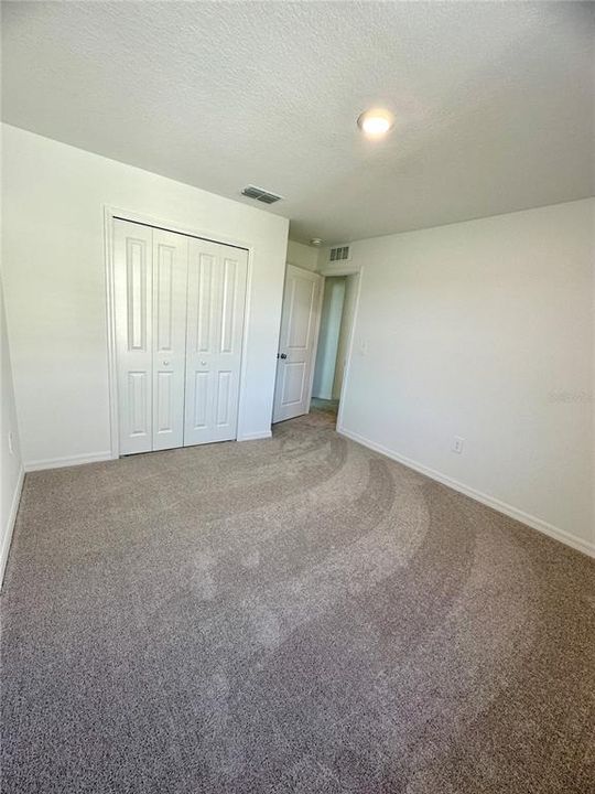 For Rent: $2,400 (3 beds, 2 baths, 1851 Square Feet)