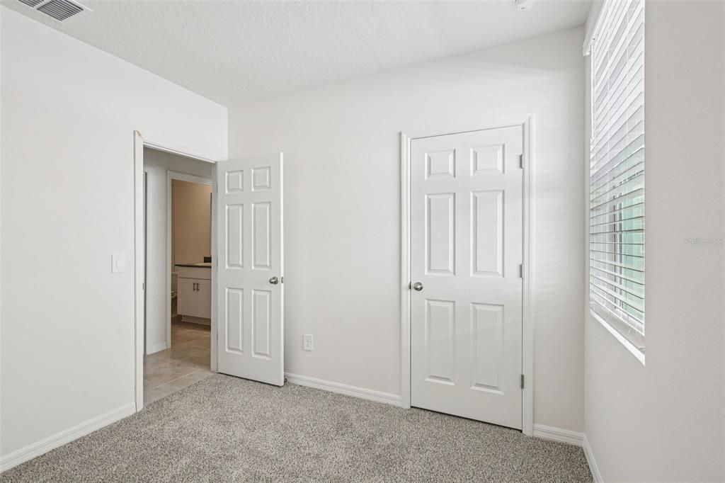 For Sale: $312,105 (4 beds, 2 baths, 1607 Square Feet)