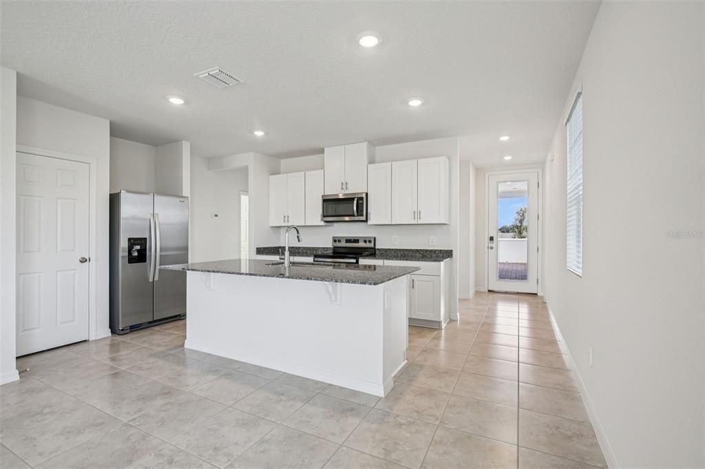 For Sale: $312,105 (4 beds, 2 baths, 1607 Square Feet)