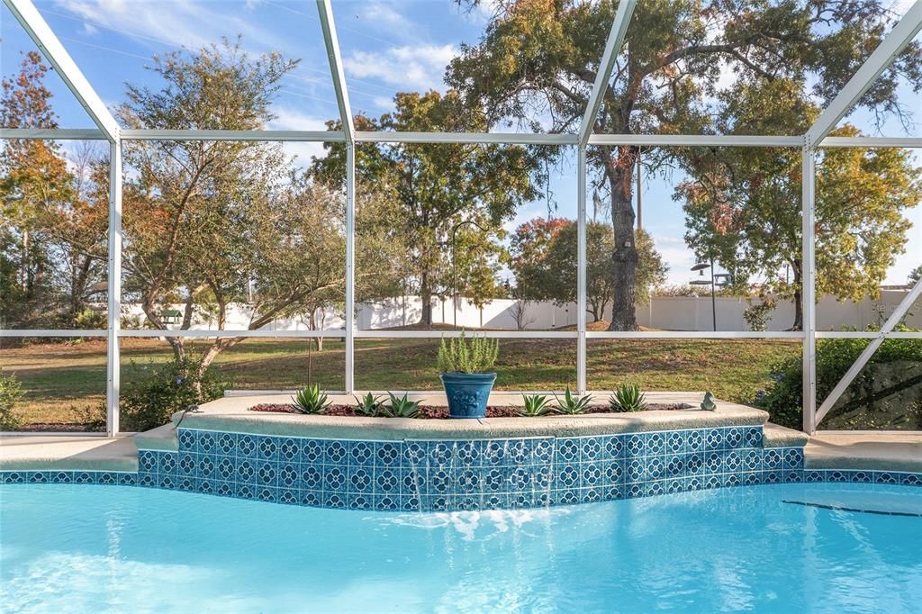 Active With Contract: $377,000 (3 beds, 2 baths, 1929 Square Feet)