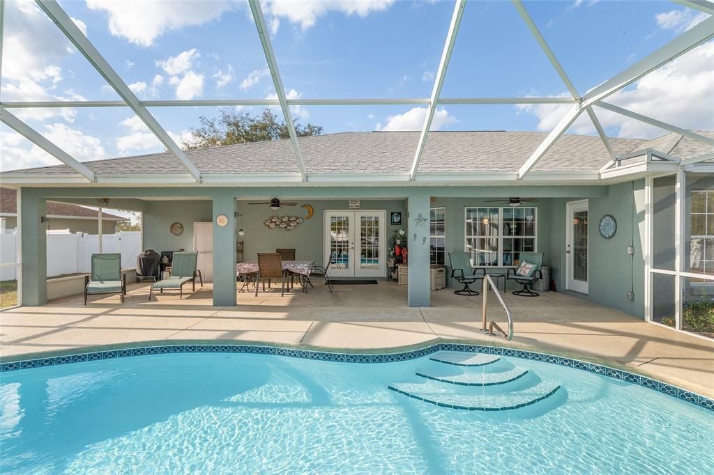 Active With Contract: $377,000 (3 beds, 2 baths, 1929 Square Feet)