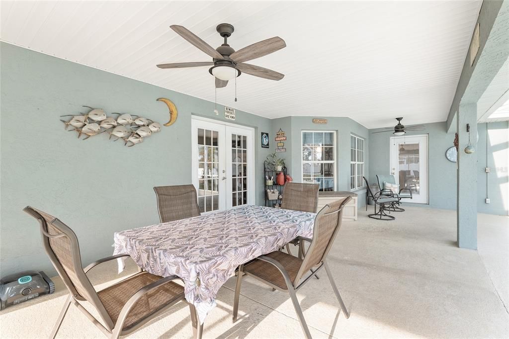 Active With Contract: $377,000 (3 beds, 2 baths, 1929 Square Feet)