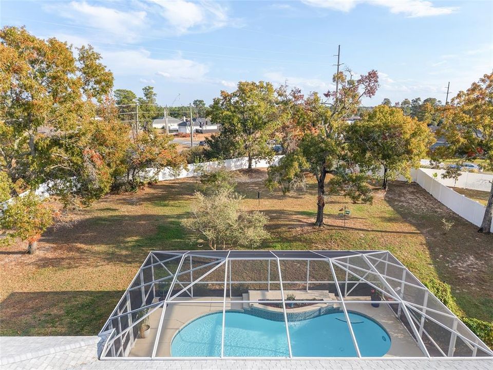 Active With Contract: $377,000 (3 beds, 2 baths, 1929 Square Feet)