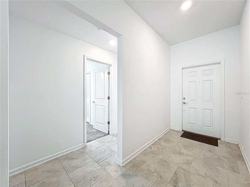 出租: $2,495 (4 贝兹, 2 浴室, 1940 平方英尺)