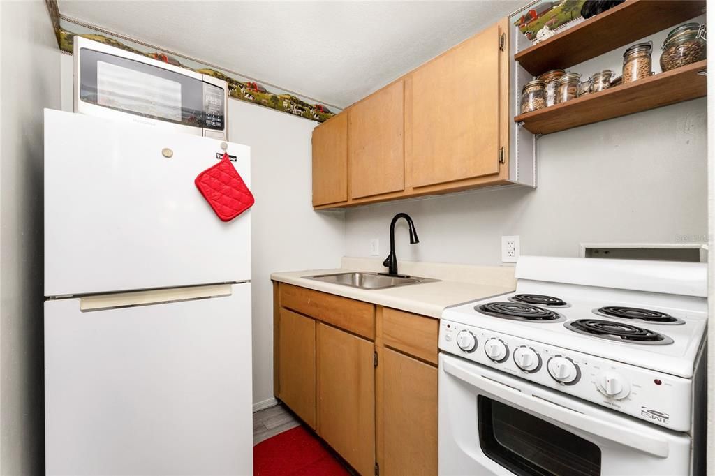 待售: $199,000 (3 贝兹, 2 浴室, 1333 平方英尺)