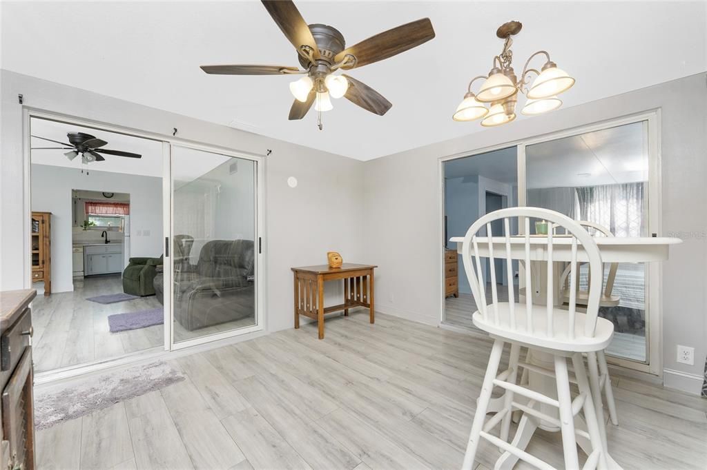 待售: $199,000 (3 贝兹, 2 浴室, 1333 平方英尺)