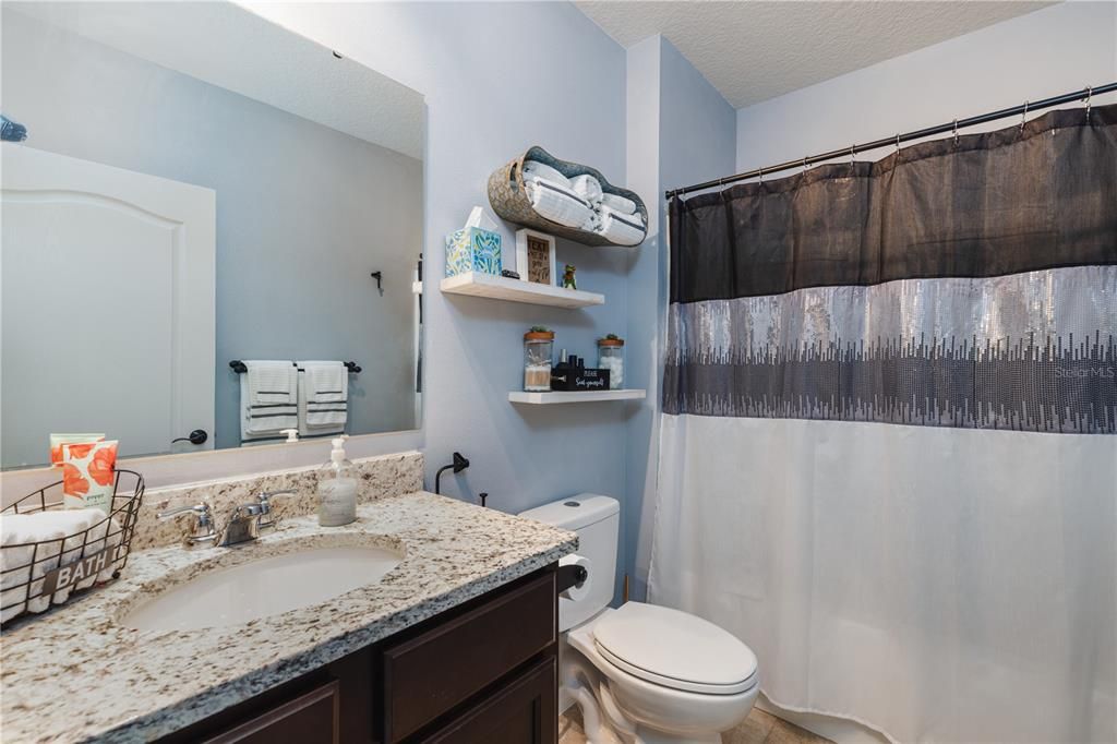 For Sale: $369,000 (4 beds, 2 baths, 1867 Square Feet)