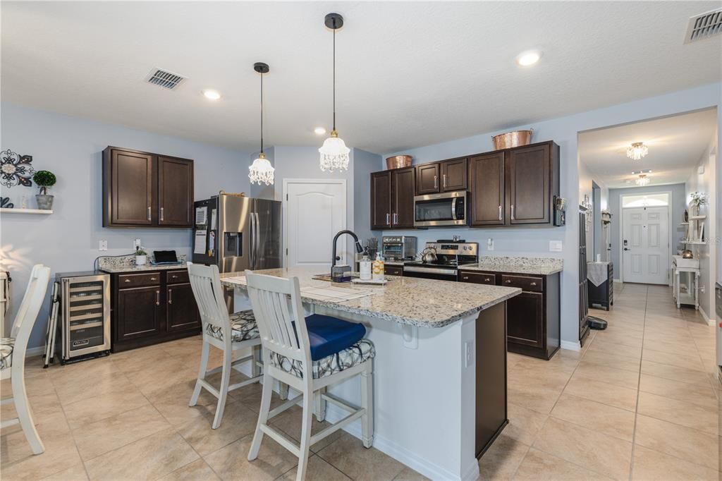 For Sale: $369,000 (4 beds, 2 baths, 1867 Square Feet)