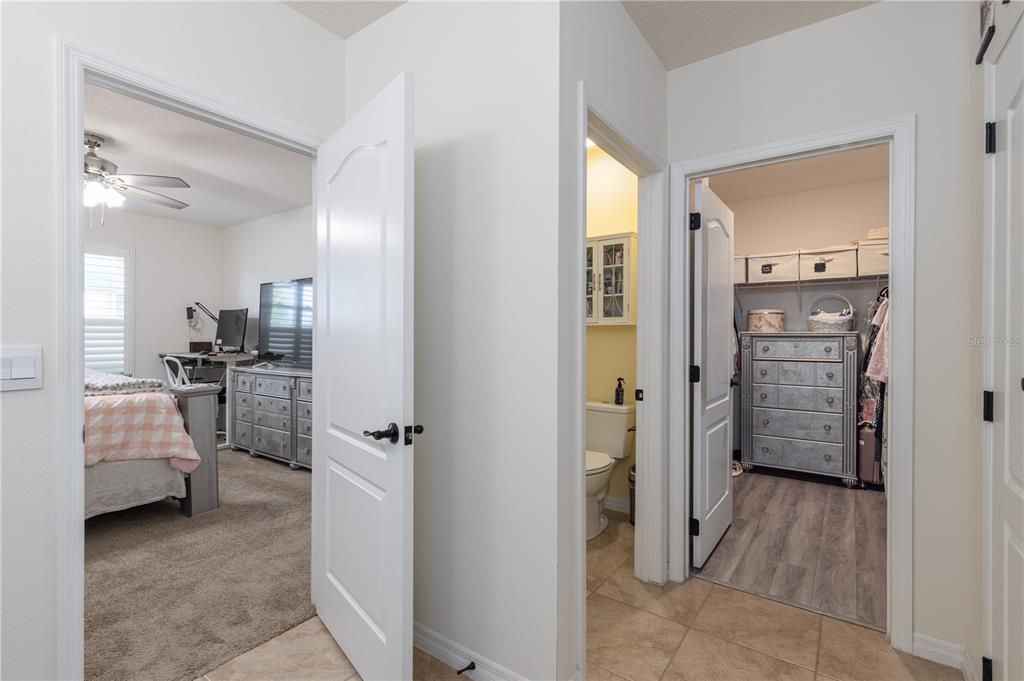 For Sale: $369,000 (4 beds, 2 baths, 1867 Square Feet)