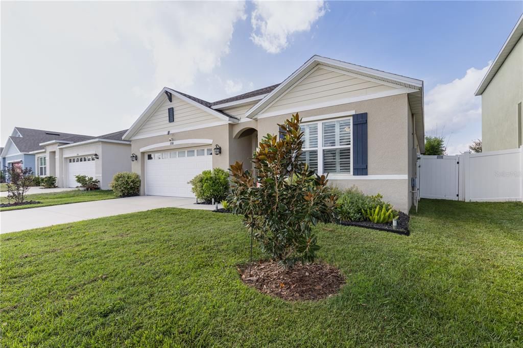 For Sale: $369,000 (4 beds, 2 baths, 1867 Square Feet)