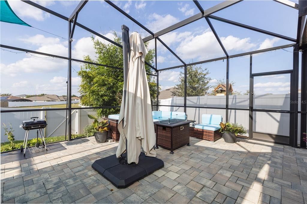 For Sale: $369,000 (4 beds, 2 baths, 1867 Square Feet)