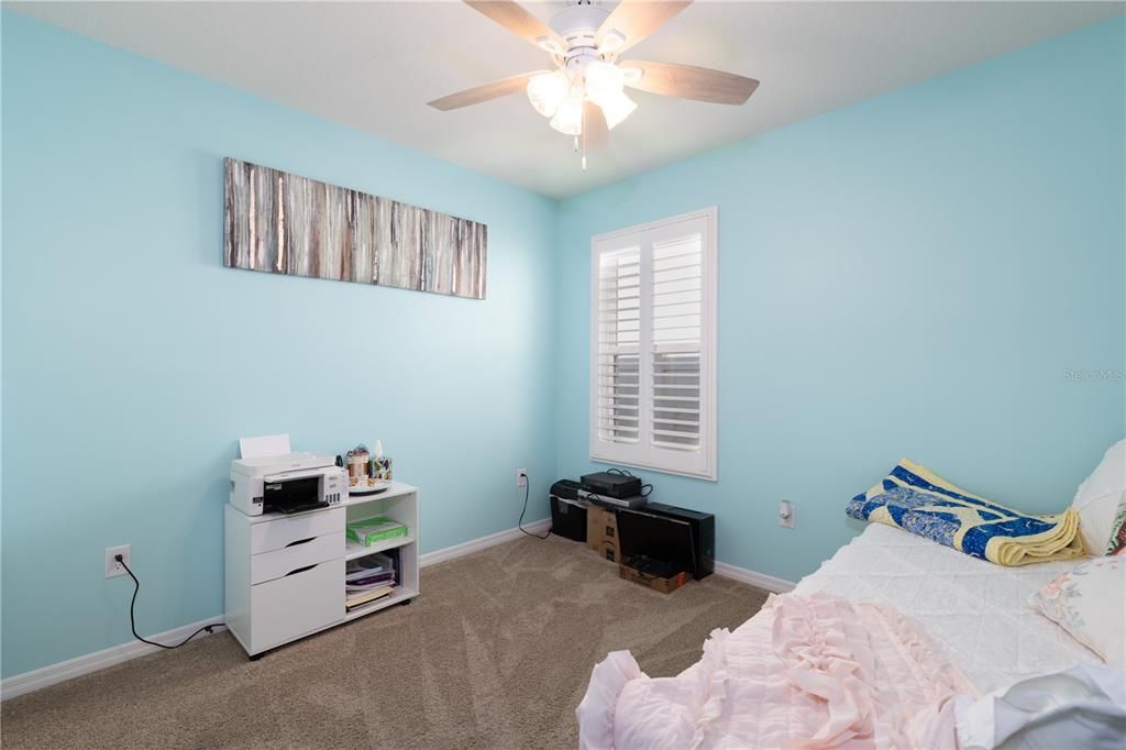 For Sale: $369,000 (4 beds, 2 baths, 1867 Square Feet)