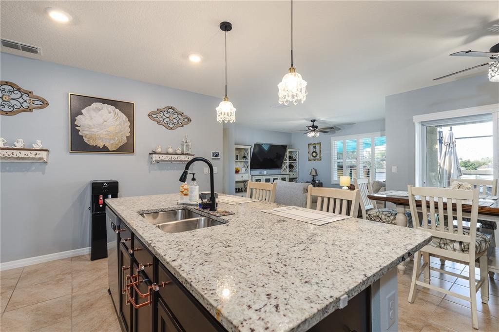 For Sale: $369,000 (4 beds, 2 baths, 1867 Square Feet)