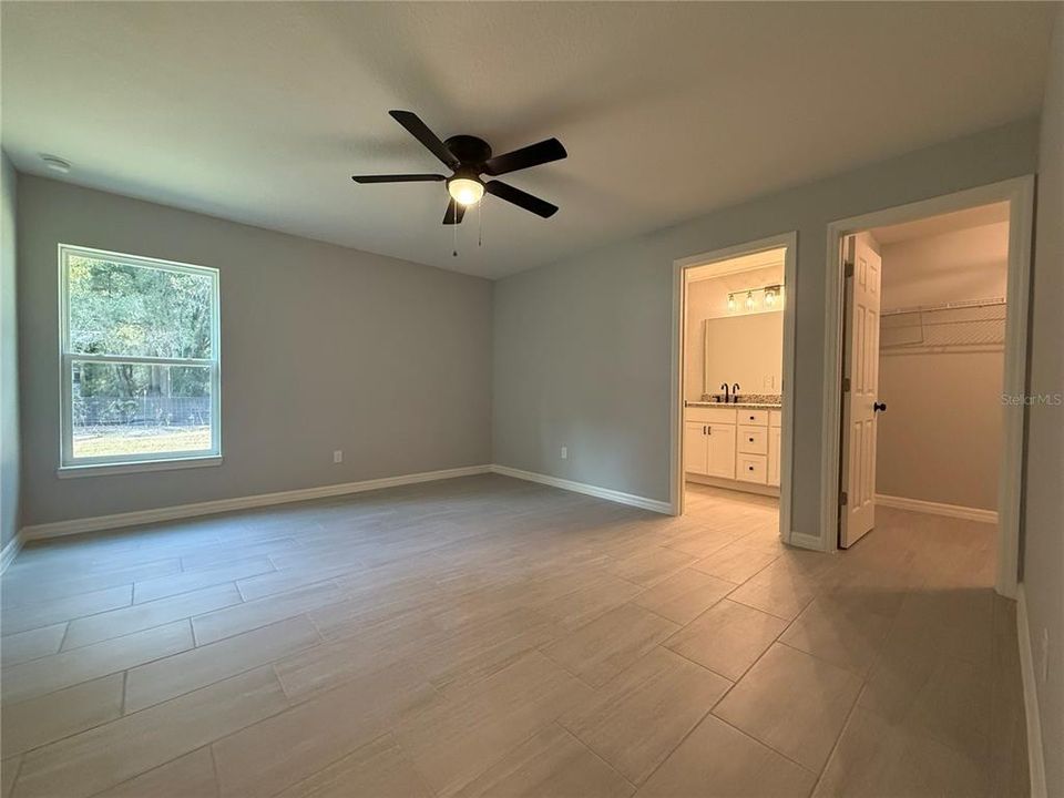 Active With Contract: $239,900 (3 beds, 2 baths, 1380 Square Feet)