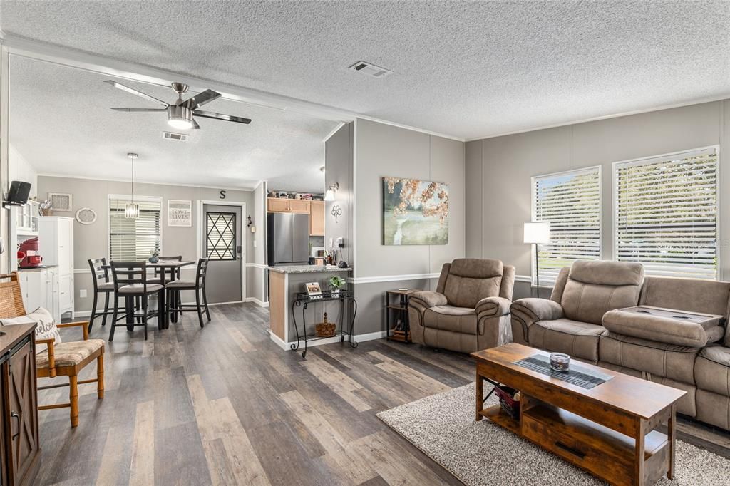 En Venta: $210,000 (2 camas, 2 baños, 1180 Pies cuadrados)