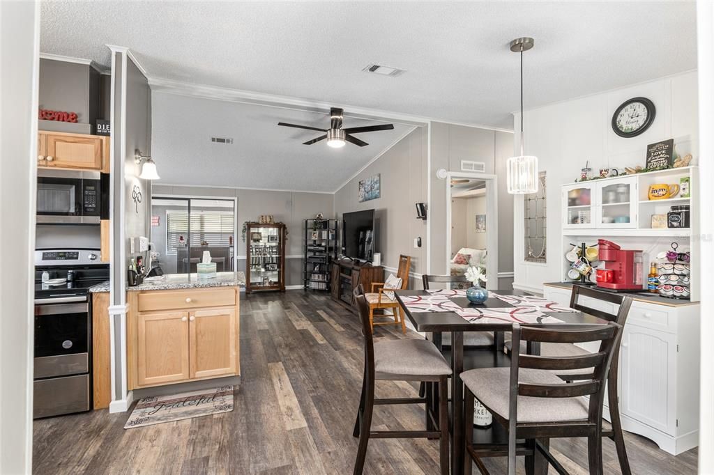 En Venta: $210,000 (2 camas, 2 baños, 1180 Pies cuadrados)