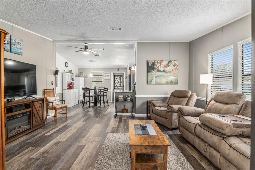 En Venta: $210,000 (2 camas, 2 baños, 1180 Pies cuadrados)