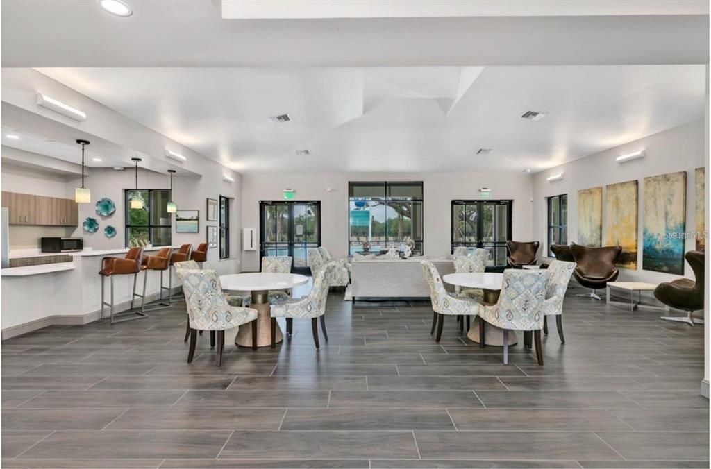 For Rent: $2,900 (4 beds, 3 baths, 2044 Square Feet)