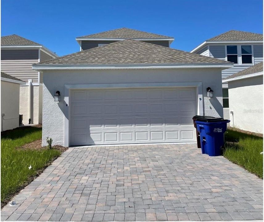 For Rent: $2,900 (4 beds, 3 baths, 2044 Square Feet)