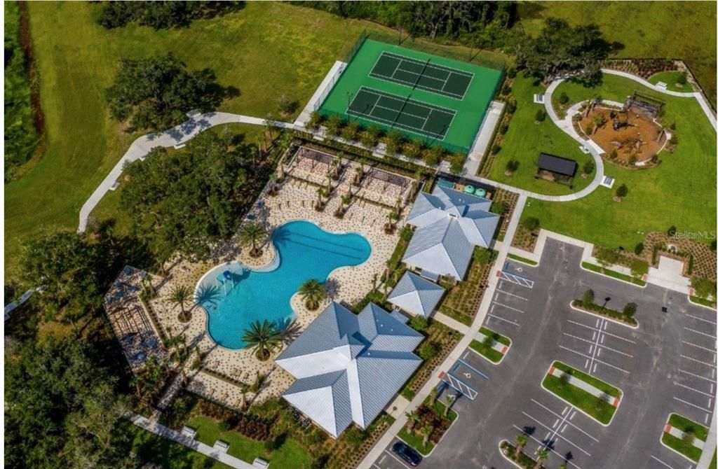 For Rent: $2,900 (4 beds, 3 baths, 2044 Square Feet)