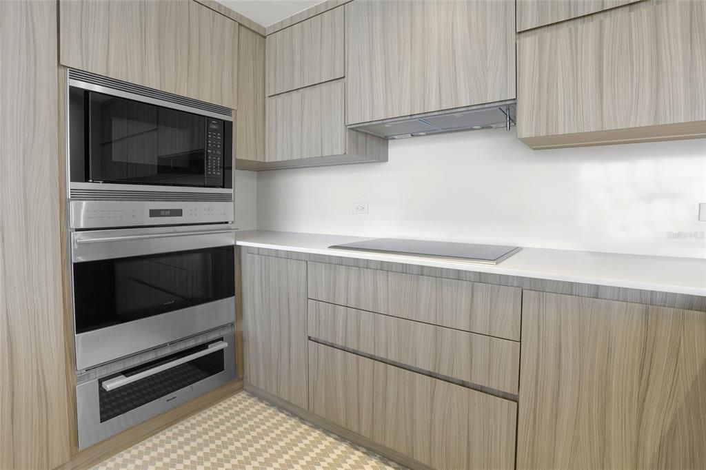 En Renta: $8,500 (3 camas, 2 baños, 2101 Pies cuadrados)