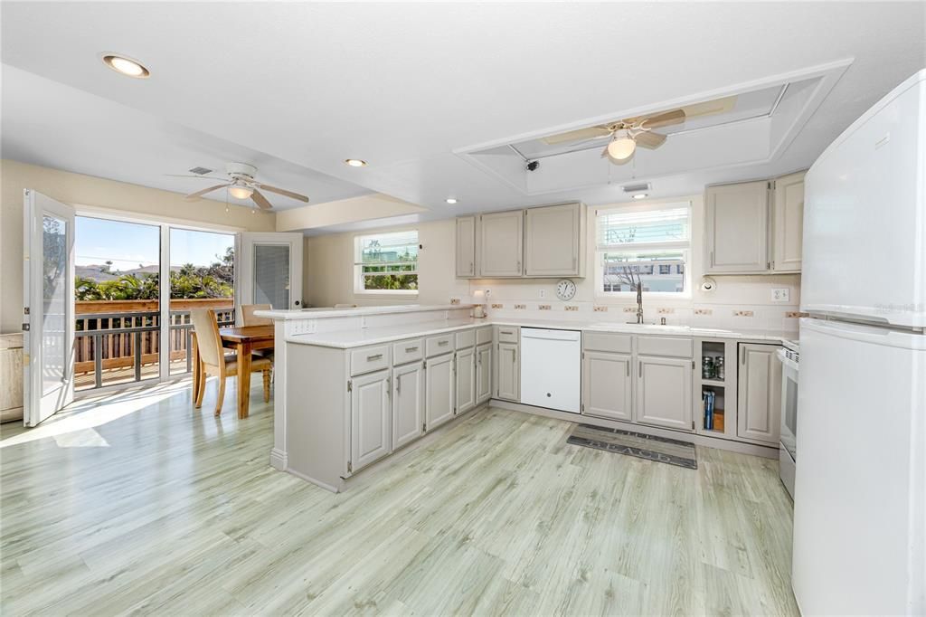 For Sale: $795,000 (3 beds, 2 baths, 1680 Square Feet)