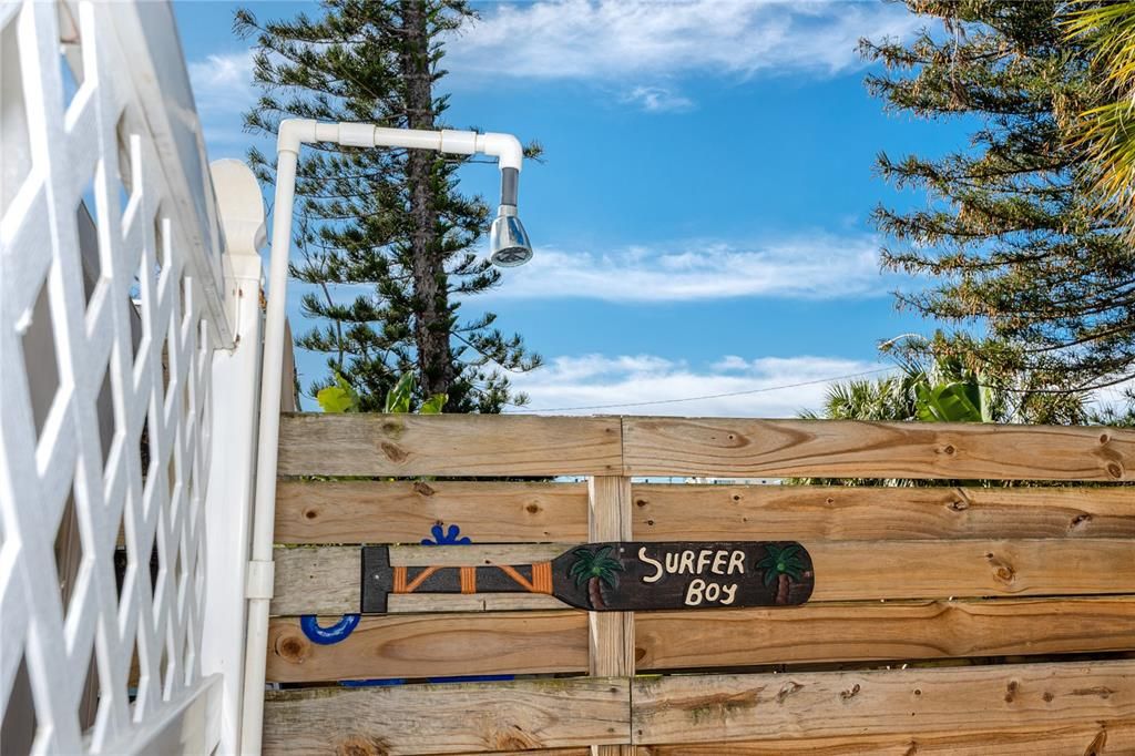 For Sale: $795,000 (3 beds, 2 baths, 1680 Square Feet)