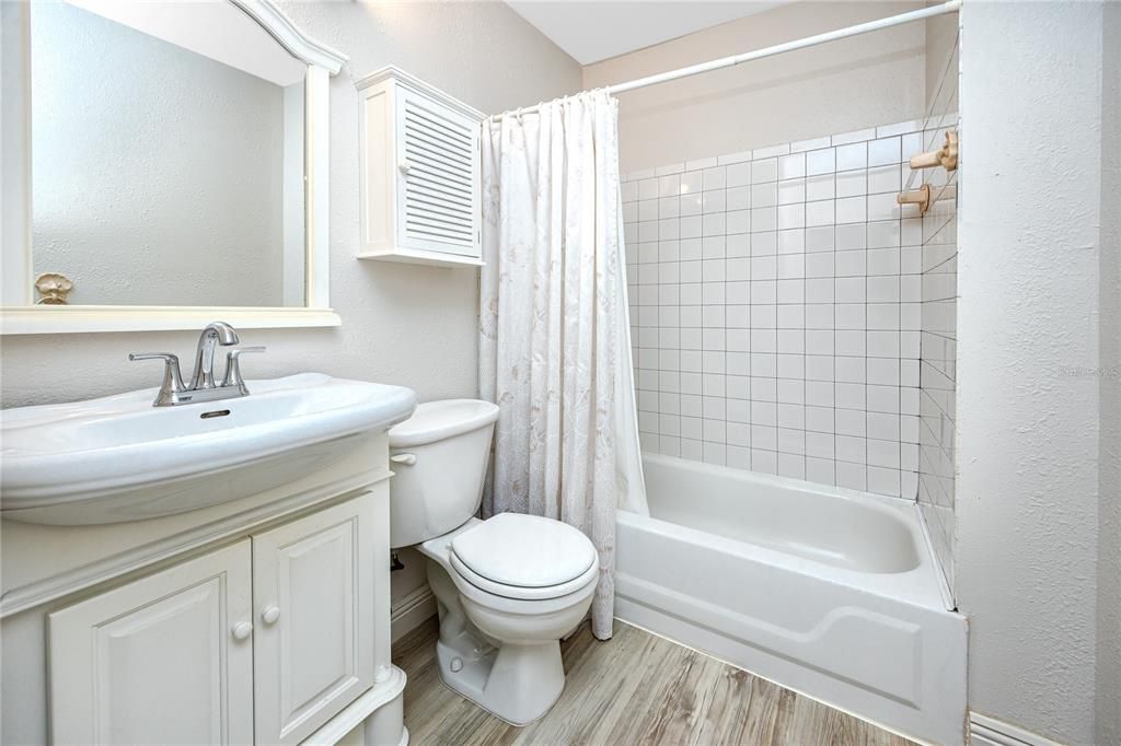 For Sale: $795,000 (3 beds, 2 baths, 1680 Square Feet)