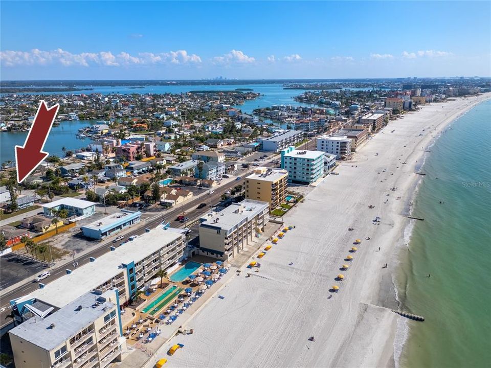 For Sale: $795,000 (3 beds, 2 baths, 1680 Square Feet)