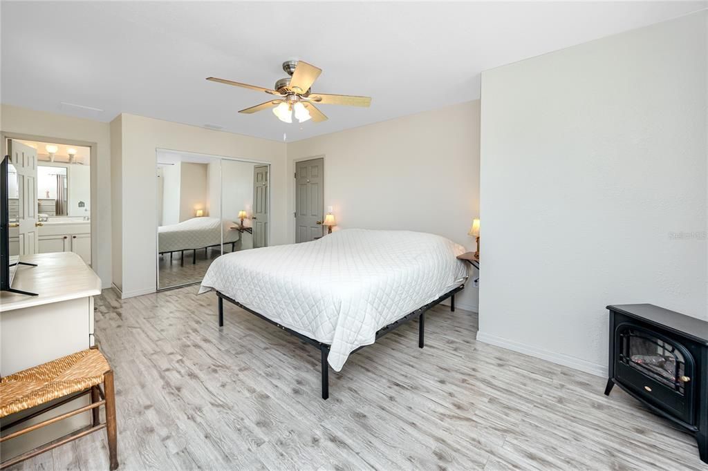 For Sale: $795,000 (3 beds, 2 baths, 1680 Square Feet)