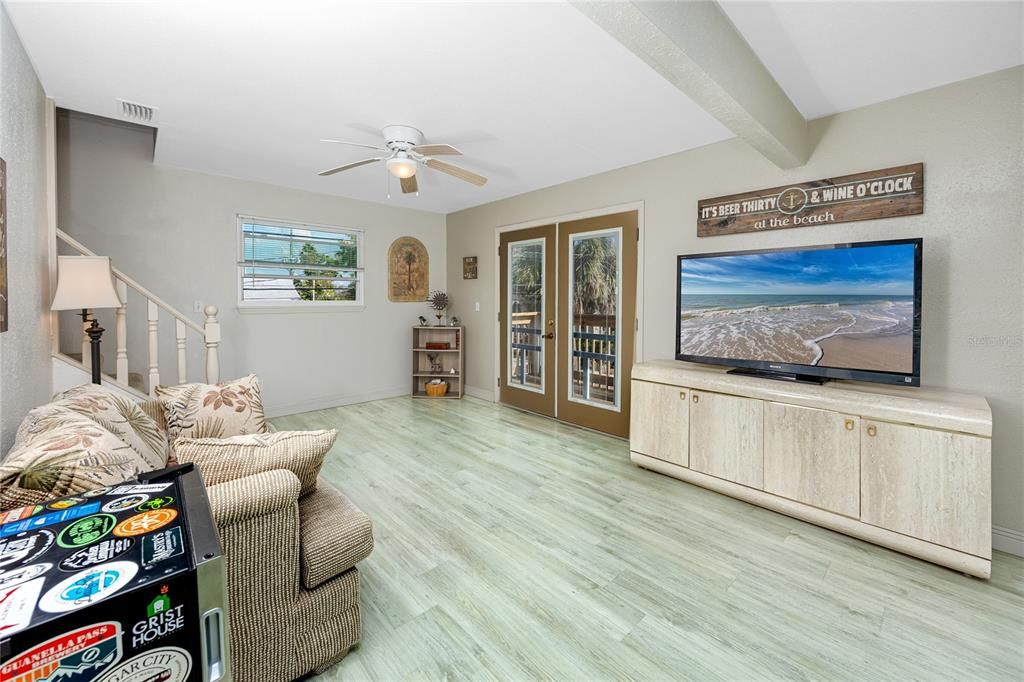 For Sale: $795,000 (3 beds, 2 baths, 1680 Square Feet)