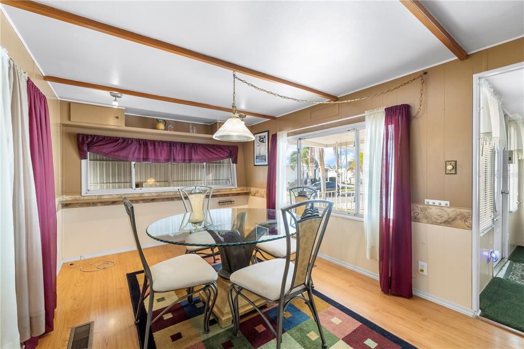 For Sale: $63,000 (2 beds, 2 baths, 550 Square Feet)