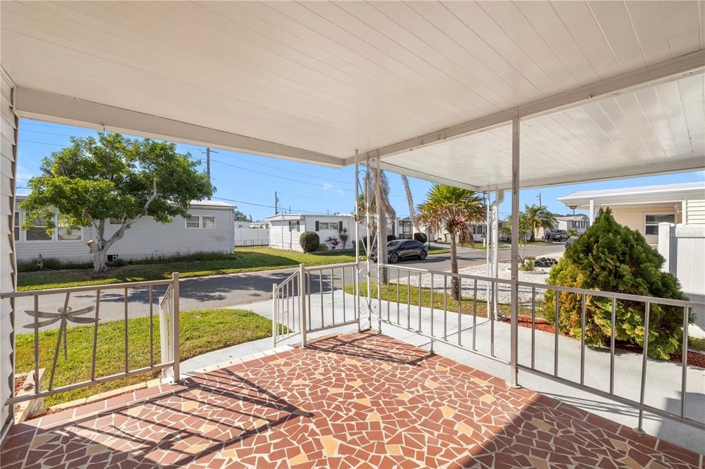 For Sale: $63,000 (2 beds, 2 baths, 550 Square Feet)