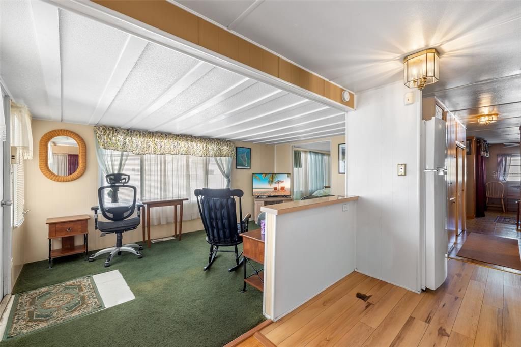 For Sale: $63,000 (2 beds, 2 baths, 550 Square Feet)