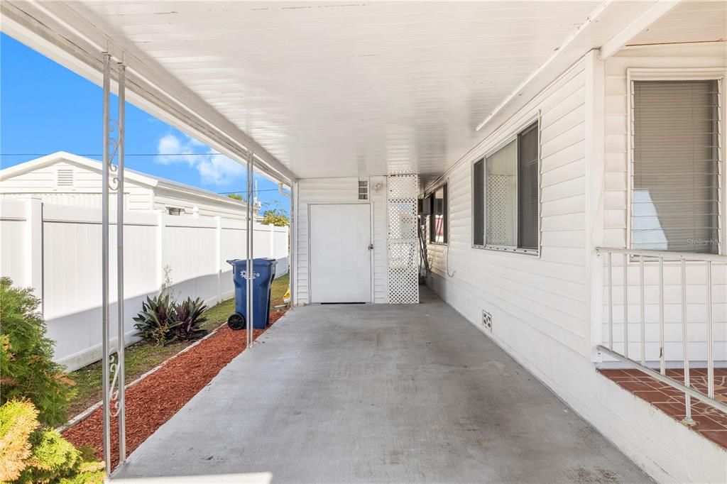 For Sale: $63,000 (2 beds, 2 baths, 550 Square Feet)