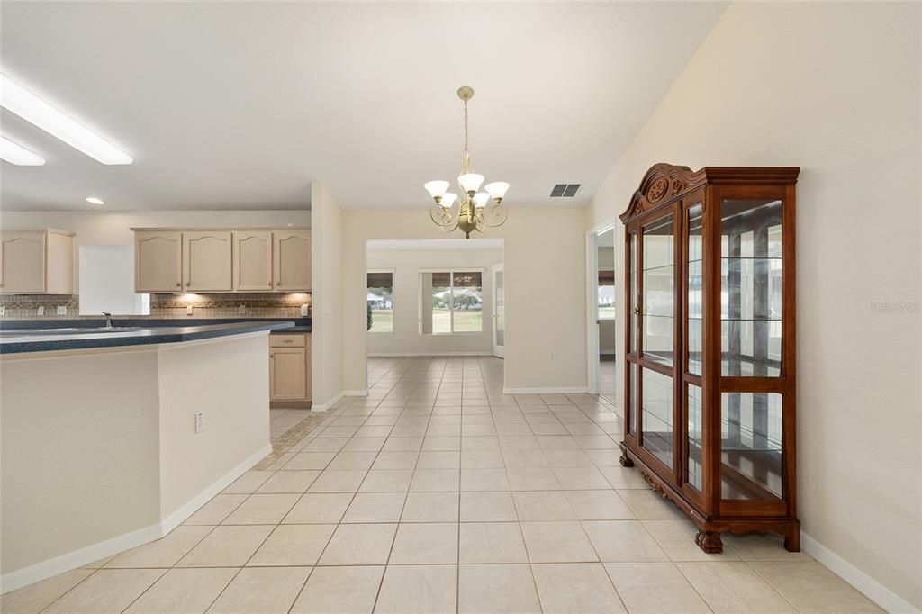 For Sale: $245,000 (2 beds, 2 baths, 2154 Square Feet)