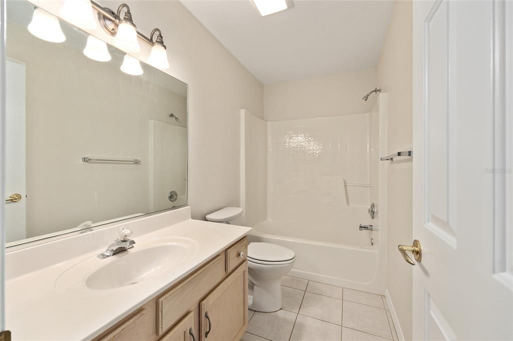 For Sale: $245,000 (2 beds, 2 baths, 2154 Square Feet)