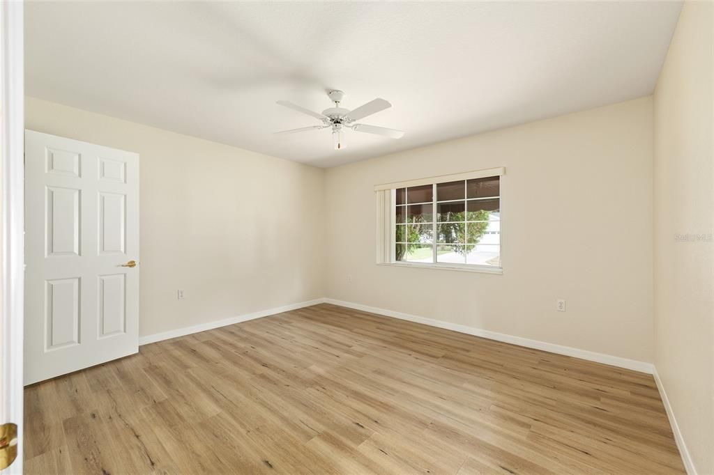 For Sale: $245,000 (2 beds, 2 baths, 2154 Square Feet)