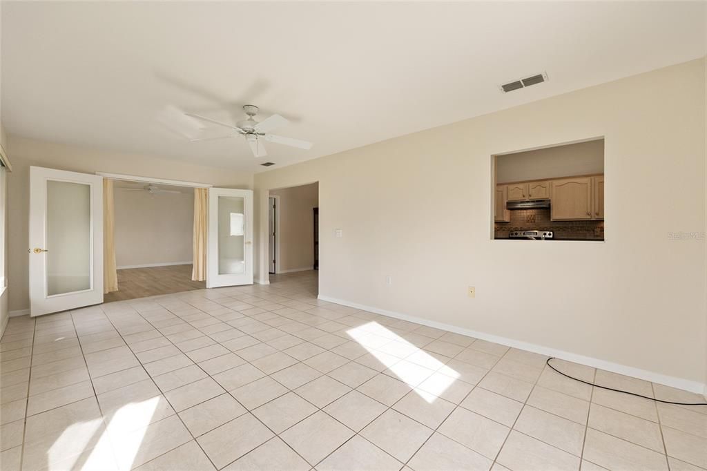For Sale: $245,000 (2 beds, 2 baths, 2154 Square Feet)