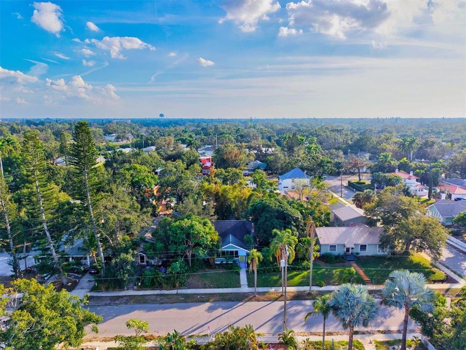 For Sale: $500,000 (3 beds, 2 baths, 1530 Square Feet)