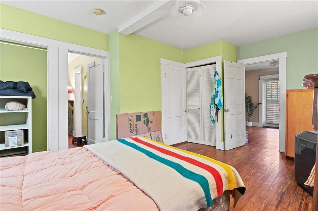 For Sale: $500,000 (3 beds, 2 baths, 1530 Square Feet)