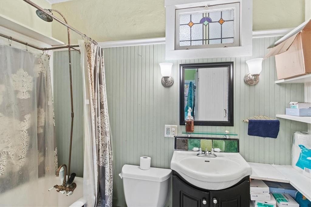 For Sale: $500,000 (3 beds, 2 baths, 1530 Square Feet)