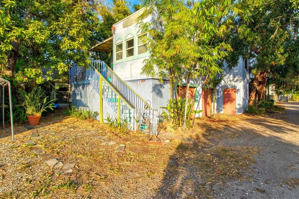 For Sale: $500,000 (3 beds, 2 baths, 1530 Square Feet)