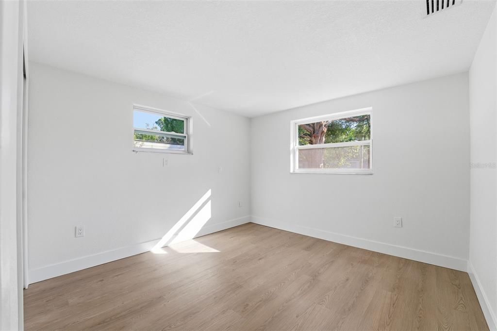 Activo con contrato: $225,000 (2 camas, 2 baños, 746 Pies cuadrados)