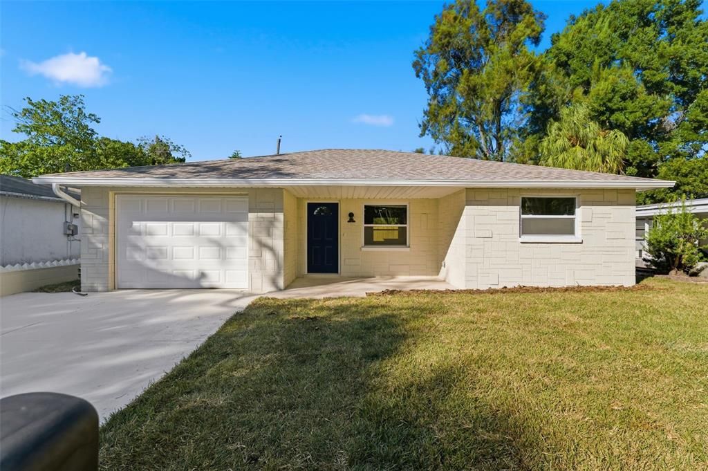 Activo con contrato: $225,000 (2 camas, 2 baños, 746 Pies cuadrados)