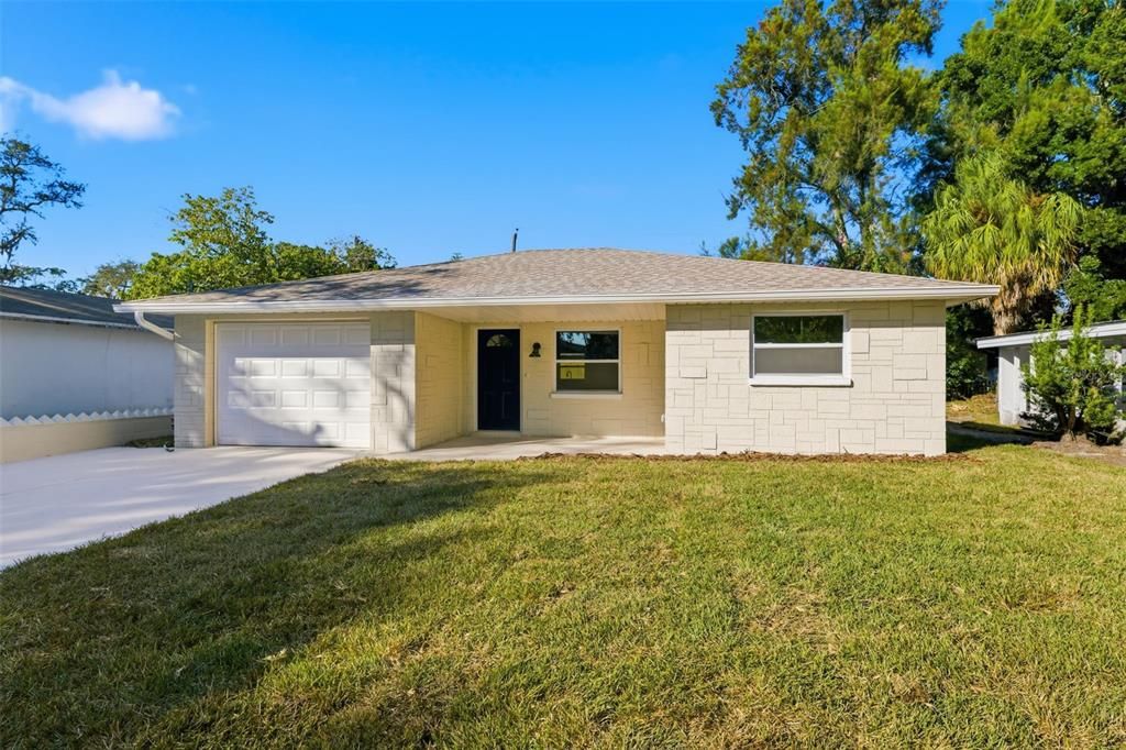 Activo con contrato: $225,000 (2 camas, 2 baños, 746 Pies cuadrados)