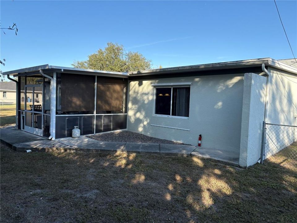 For Sale: $398,800 (3 beds, 2 baths, 1494 Square Feet)