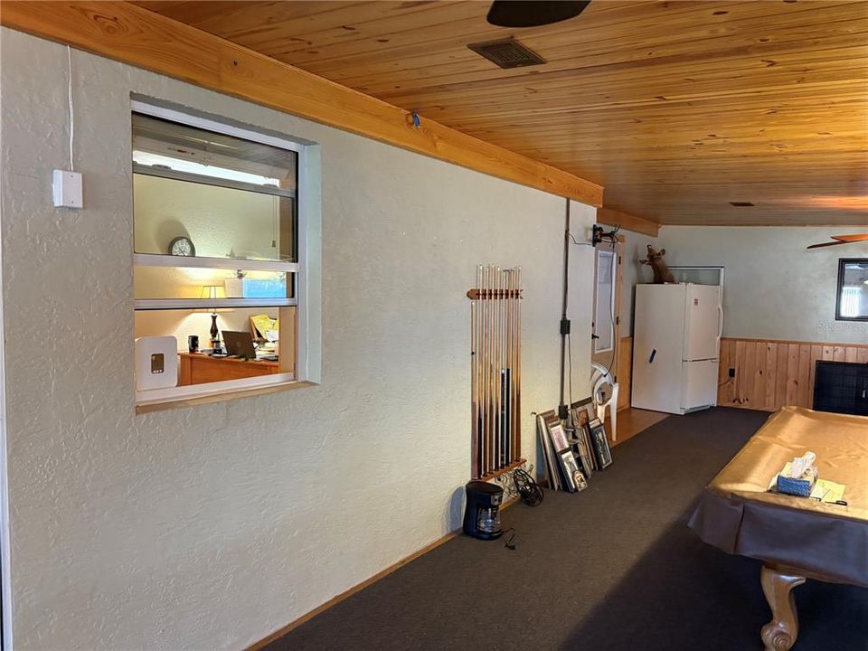 For Sale: $398,800 (3 beds, 2 baths, 1494 Square Feet)