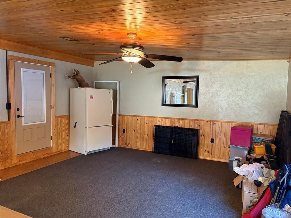 For Sale: $398,800 (3 beds, 2 baths, 1494 Square Feet)